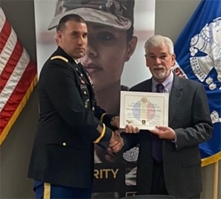 LTC Brett Gambacorta, Commander, Columbus Army Recruiting Battalion presented PaYS Certificate of Participation to Tom DiMarco, President, CEO, Interim Healthcare.