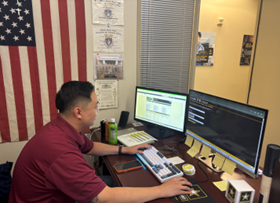 SSG Zhen registering for Army PaYS